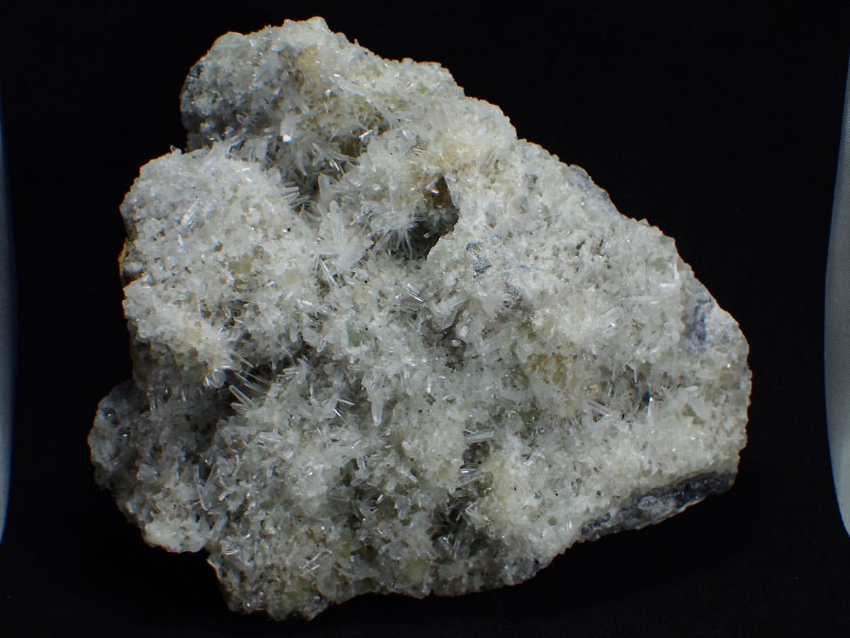 福島県蛍鉱山産 - & ⁄ 鉱物 蛍石＆水晶 (Fluorite Japan) Quartz 