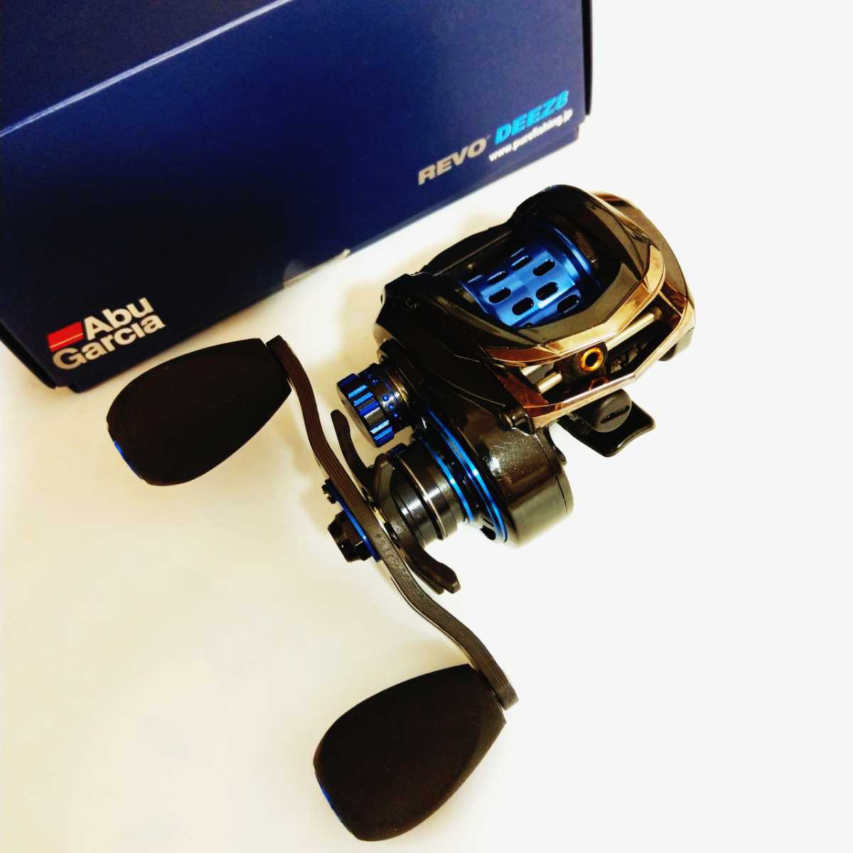 アブガルシア REVO レボ deez8 右ハンドル ベイトフィネス仕様