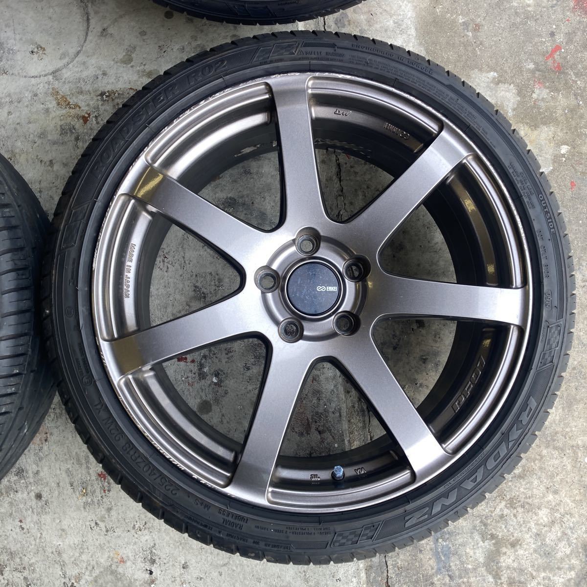 バリ山！2019年製！エンケイ ENKEI PF07 18×8j+50 PCD112/5H 225/40R18 RyDANZ ROADSTER R02 4本 検:アウディ ベンツ ワーゲン PF07 ENKEI エンケイ 中古 車用ホイール」の人気商品一覧・価格比較 pf07の通販