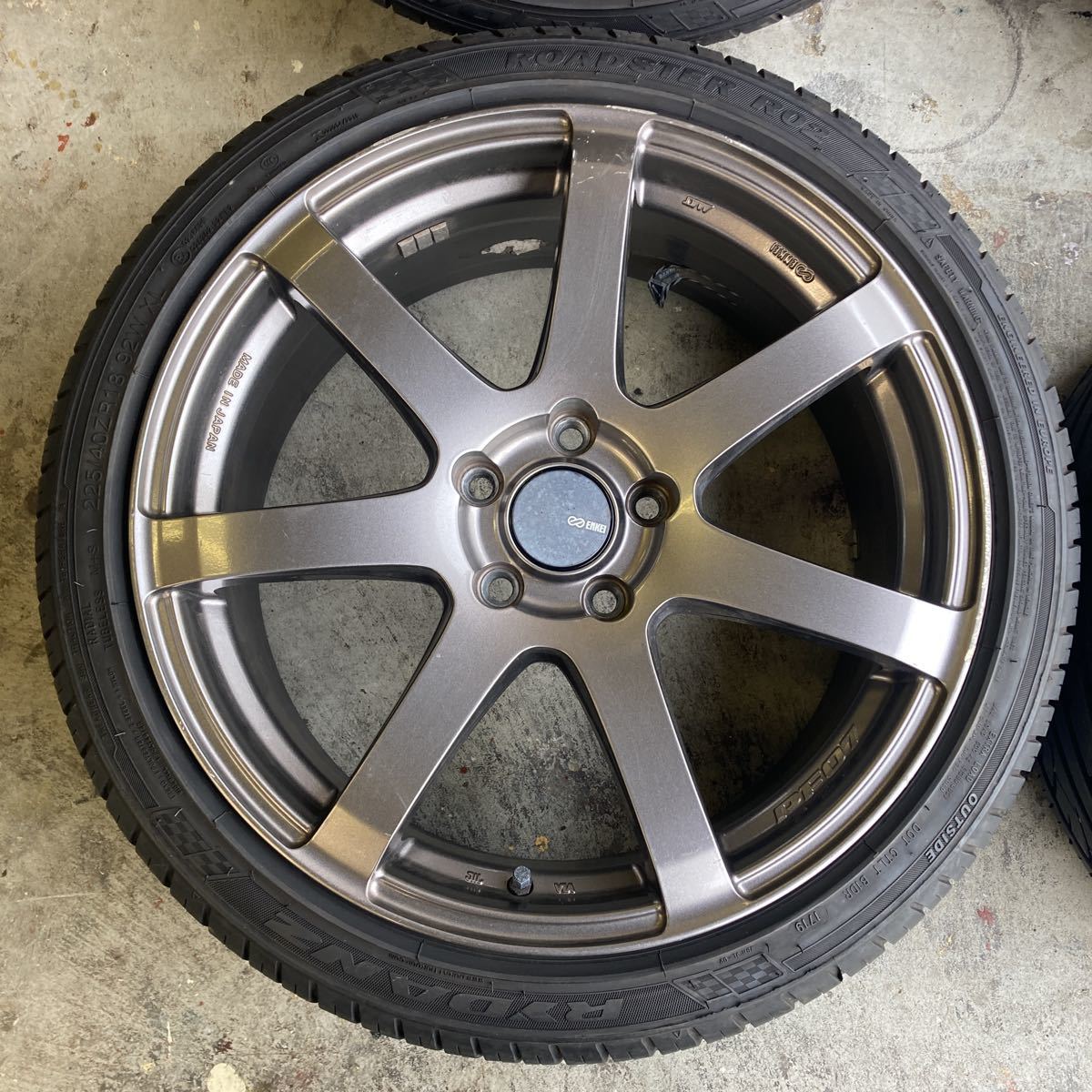 バリ山！2019年製！エンケイ ENKEI PF07 18×8j+50 PCD112/5H 225/40R18 RyDANZ ROADSTER R02 4本 検:アウディ ベンツ ワーゲン PF07 ENKEI エンケイ 中古 車用ホイール」の人気商品一覧・価格比較 pf07の通販