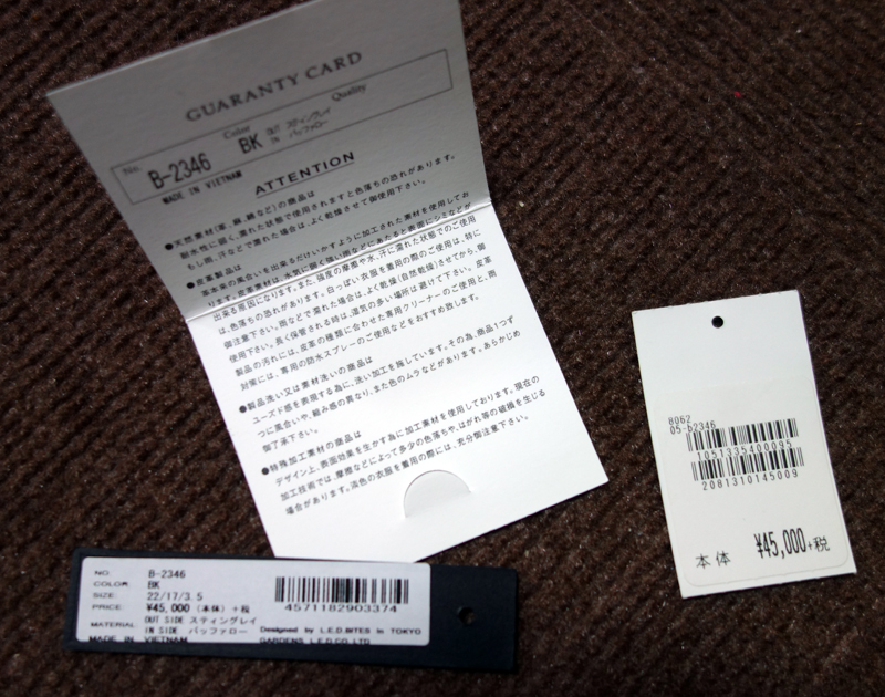 L.E.D. BITES スティングレイ レザー ミニショルダーバッグ サコッシュ