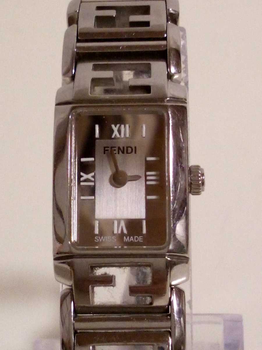 FU142◇ 【電池交換済み】FENDI フェンディ シルバー レディース 
