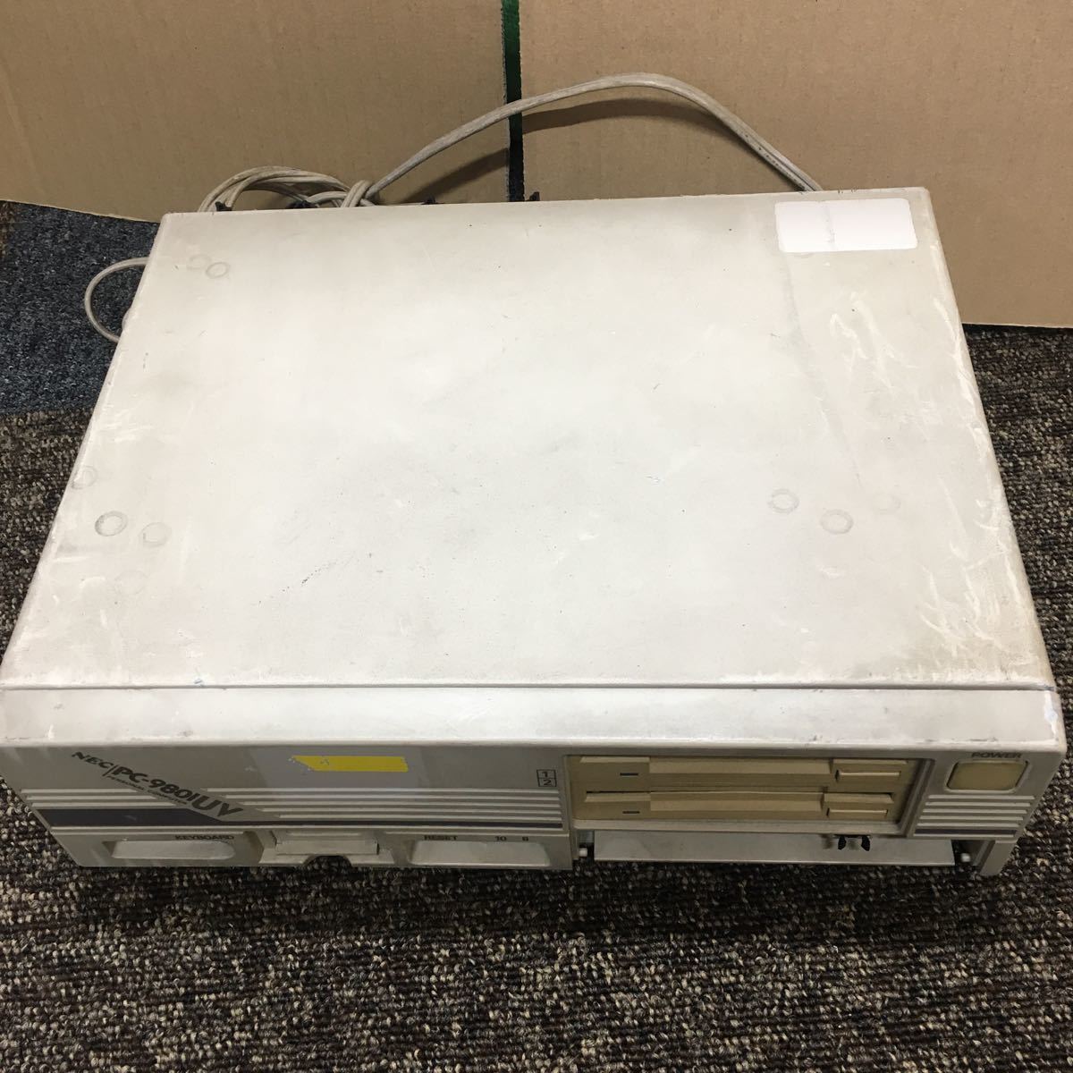 SH020916 NEC 旧型PC PC9801UV11 本体のみ 通電確認済み ジャンク品