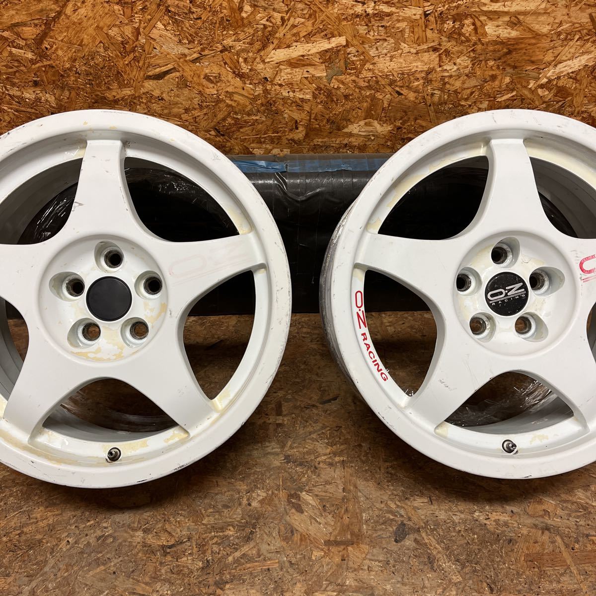 OZレーシング☆クロノ☆16×7J+30☆プリウス シエンタ ラクティス 