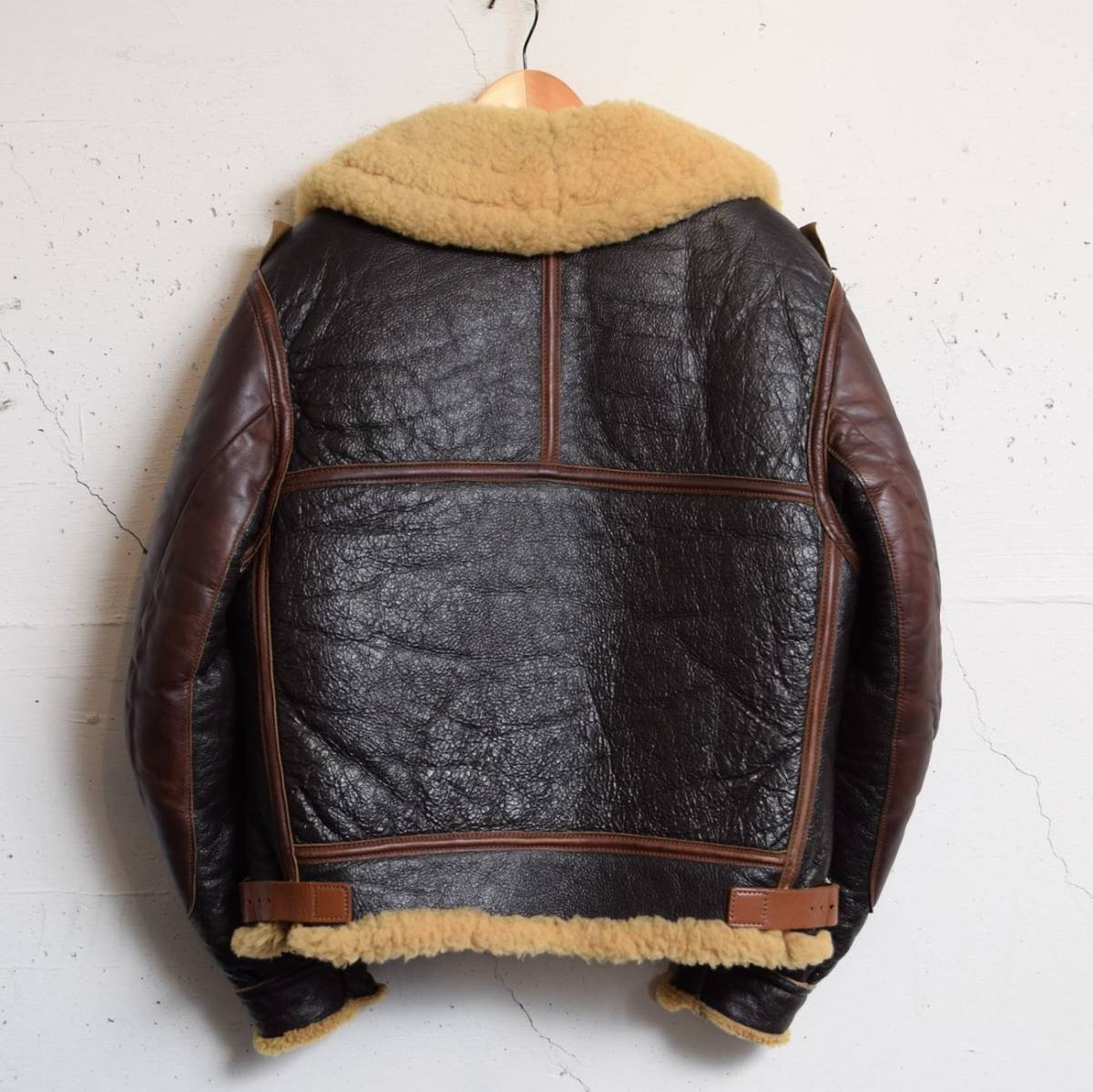 リアルマッコイズ B-3 ROUGH WEAR CLOTHING Co. フライトジャケット 