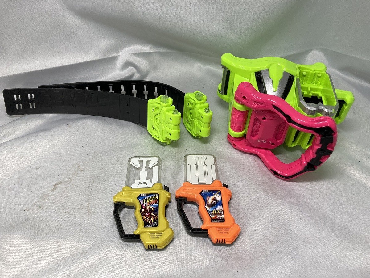仮面ライダーエグゼイド 変身ベルト DXゲーマードライバー + 