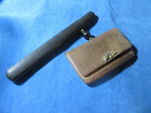 京都旧家整理出品 美品 在銘 芝山象嵌 煙管筒 煙管入 根付 正之銘 煙草入 煙管筒 煙草入 染象牙と螺鈿細工 (芝山細工