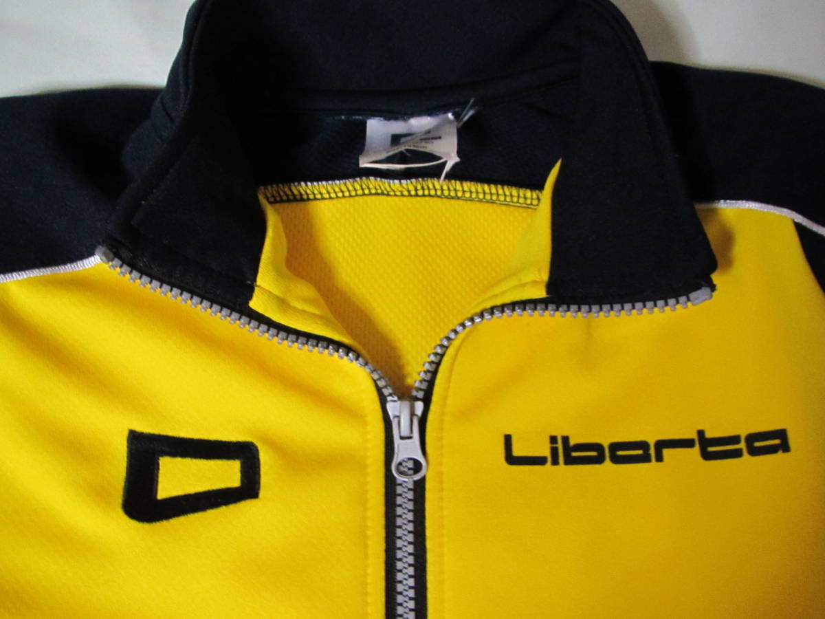 14 2021年購入品 中古 良品 Liberta リベルタ サッカースクール 145cm