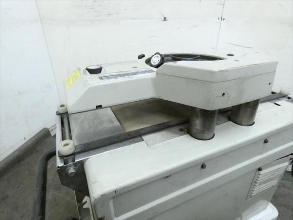 マキタ LP1802C 超仕上げカンナ makita - 中古品 | 「マキタ超仕上カンナ」の落札相場・落札価格 Yahoo!オークション 中古品配送不可&frasl;引取限定(大阪箕面) B2 makita(マキタ) オート 2026年最新Yahoo!オークション オートリターン超仕上げカンナ APPS-BICENTENARIO-PRD-01