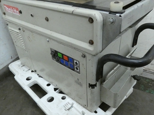 マキタ LP1802C 超仕上げカンナ makita - 中古品 | 「マキタ超仕上カンナ」の落札相場・落札価格 Yahoo!オークション 中古品配送不可&frasl;引取限定(大阪箕面) B2 makita(マキタ) オート 2026年最新Yahoo!オークション オートリターン超仕上げカンナ APPS-BICENTENARIO-PRD-01
