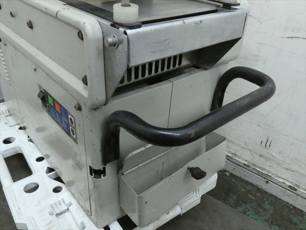 マキタ LP1802C 超仕上げカンナ makita - 中古品 | 「マキタ超仕上カンナ」の落札相場・落札価格 Yahoo!オークション 中古品配送不可&frasl;引取限定(大阪箕面) B2 makita(マキタ) オート 2026年最新Yahoo!オークション オートリターン超仕上げカンナ APPS-BICENTENARIO-PRD-01