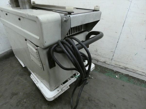 マキタ LP1802C 超仕上げカンナ makita - 中古品 | 「マキタ超仕上カンナ」の落札相場・落札価格 Yahoo!オークション 中古品配送不可&frasl;引取限定(大阪箕面) B2 makita(マキタ) オート 2026年最新Yahoo!オークション オートリターン超仕上げカンナ APPS-BICENTENARIO-PRD-01