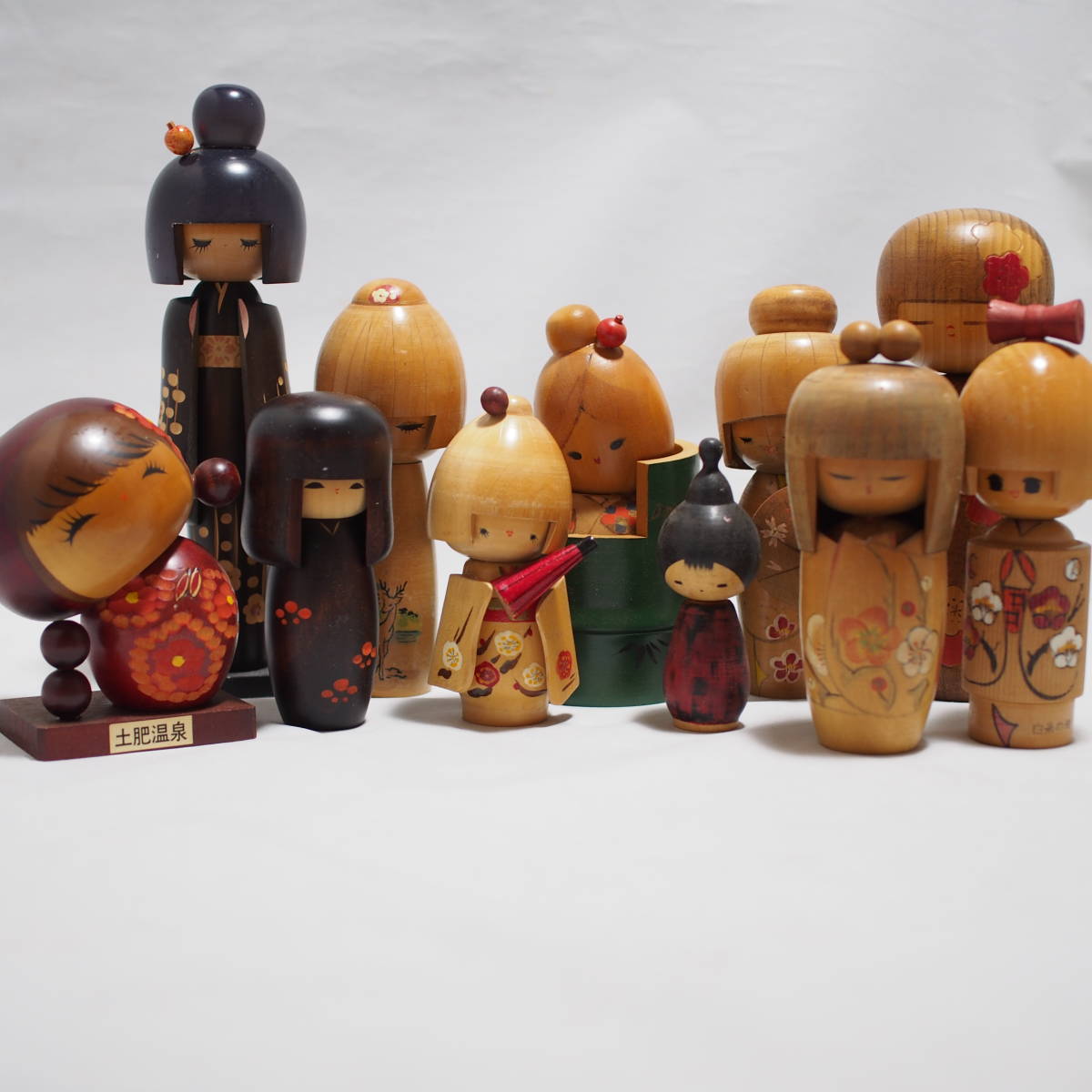 流行 こけし 昭和レトロ 銘入り 伝統工芸品 郷土玩具 民芸品 お土産品 置物 飾り物 アンティーク Kokesi 現状品 Www Giolong Com