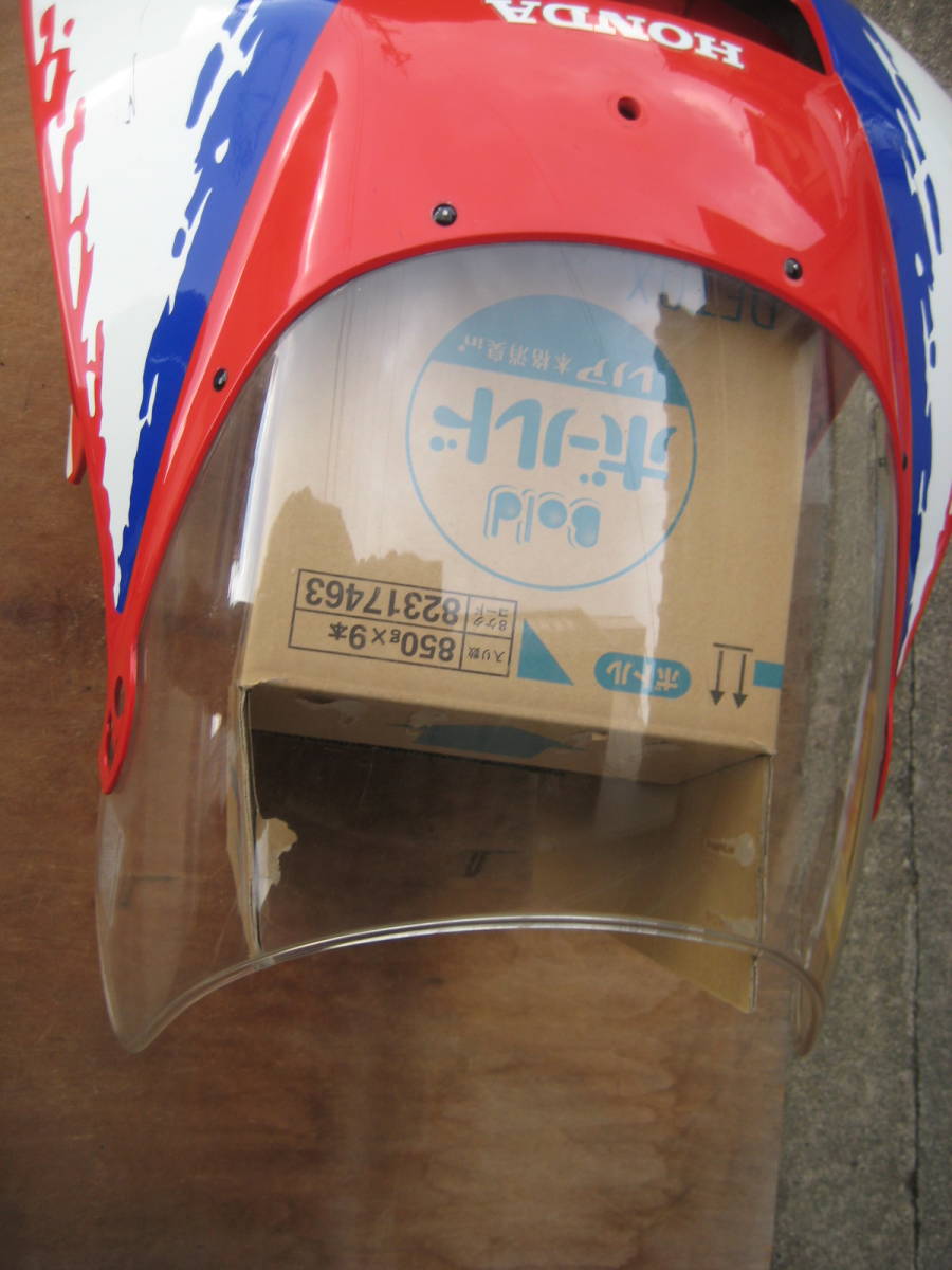ホンダ NSR250RL MC21 アッパーカウル少し傷あり、割れ欠け無し ホンダ NSR250RL MC21 アッパーカウル少し傷あり、割れ欠け無し