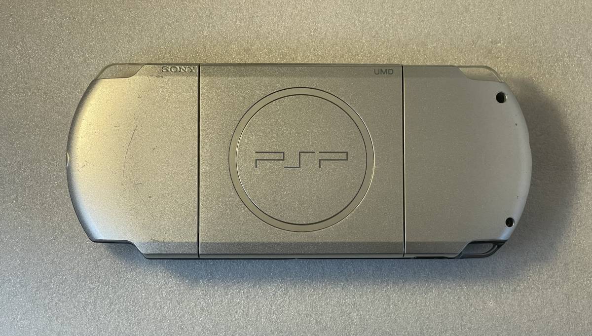 PSP 3000 シルバー Silver ケースおまけ 即決 シルバー 本体 PSP 秘宝