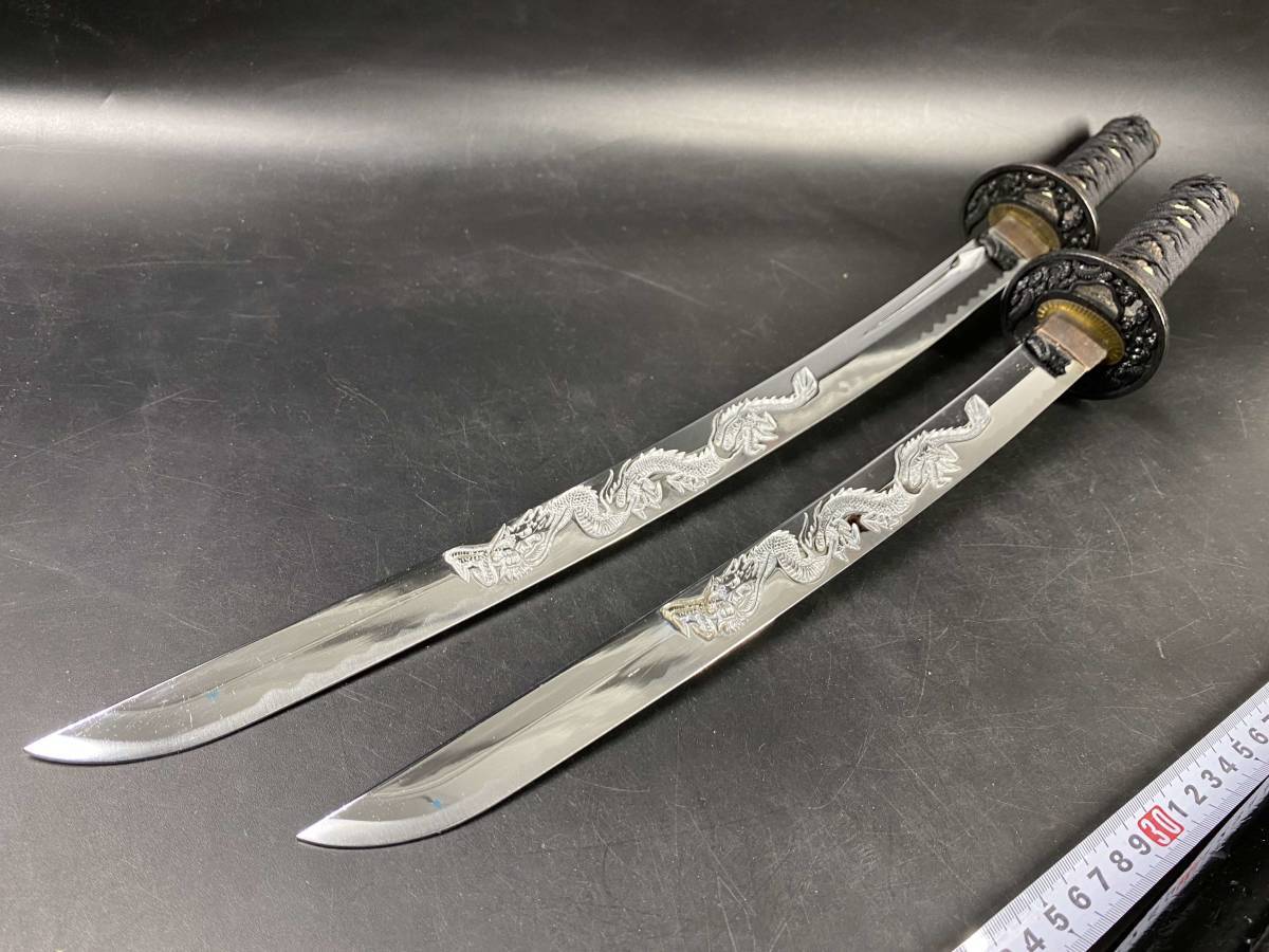 12 O X444 模造刀 模擬刀 日本刀 龍彫り葵紋 天下泰平文字 金彩 龍 2点セット 模造刀 売買されたオークション情報 Yahooの商品情報をアーカイブ公開 オークファン Aucfan Com