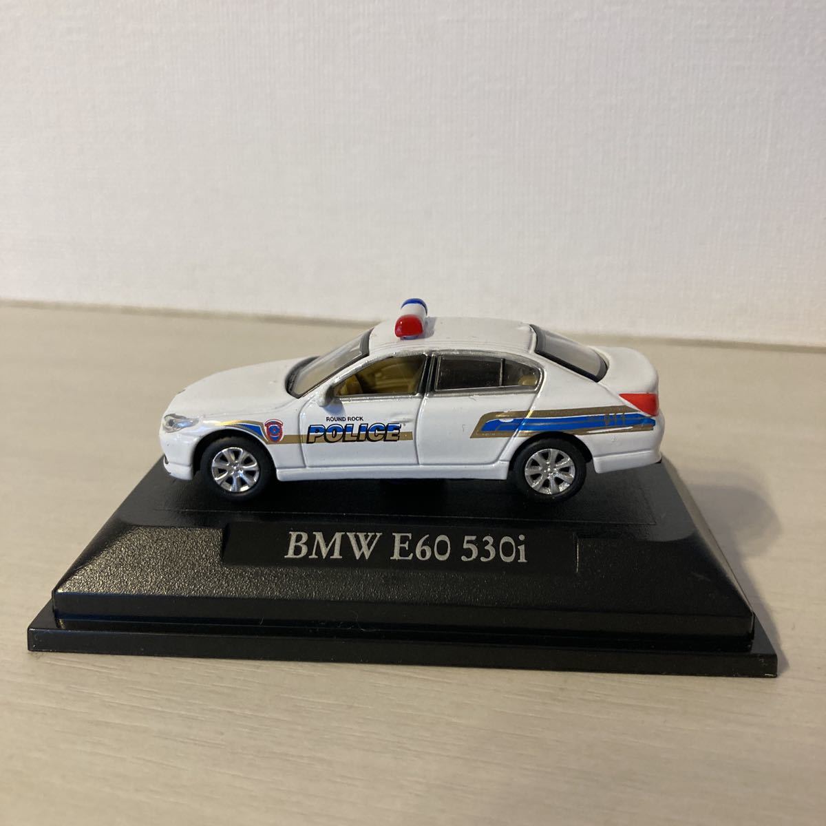モック 世界のパトカー アメリカ America Bmw E60 530i 1 72スケール 台座付き Yatming ヤトミン 自宅保管品 商用車 公用車 売買されたオークション情報 Yahooの商品情報をアーカイブ公開 オークファン Aucfan Com