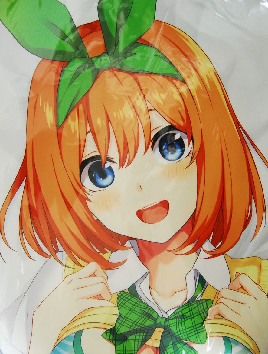 はしており 国内正規品 五等分の花嫁 抱き枕カバー 中野四葉の通販 By とと ラクマ ございまし