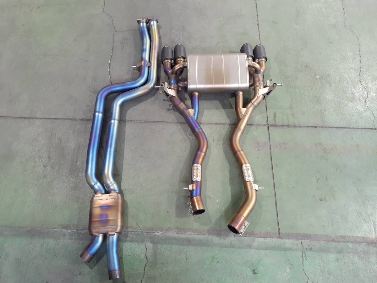 BMW M4 (F82/F83) アクラポビッチ AKRAPOVICチタンマフラー スリップ 