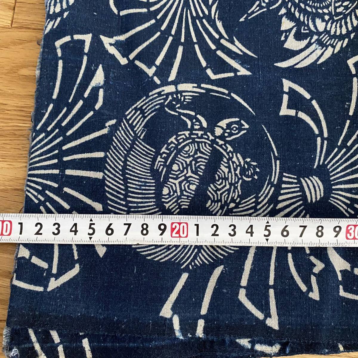 藍染 筒描き 筒書き つつがき 古布藍染め木綿型染めはぎれ鶴や