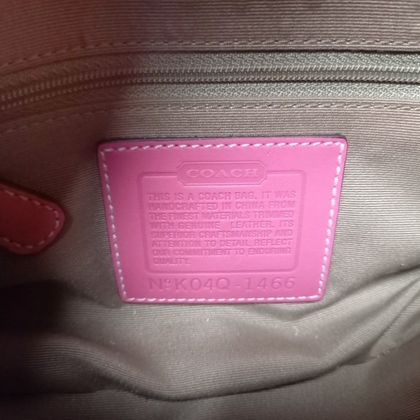 コーチ COACH ミニシグネチャー ショルダーバッグ ショルダーバッグ1466 y2k セット ソーホー コーチ⁄ショルダーバッグ⁄ミニシグネチャー柄⁄黒⁄ジャガード 斜め掛け可 新作も続々入荷中 ミニハンドバッグ シグネチャー柄 公式通販 ショルダー ピンク&frasl;桃色系）のフリマアイテム一覧