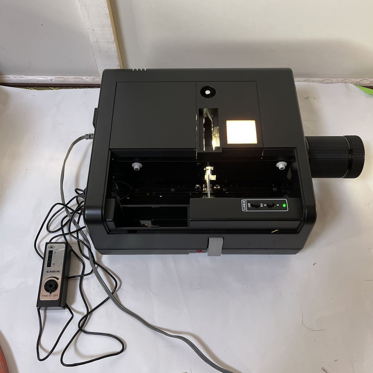 希少 ハードケース付き キャビン スライドプロジェクター﻿ AFII-2500 CABIN スライドプロジェクター AFII-2500 ジャンク品 専用ケース付