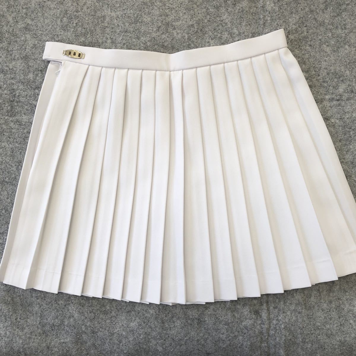 ヨネックス YONEX スコート プリーツ W67 テニス 白 ホワイト