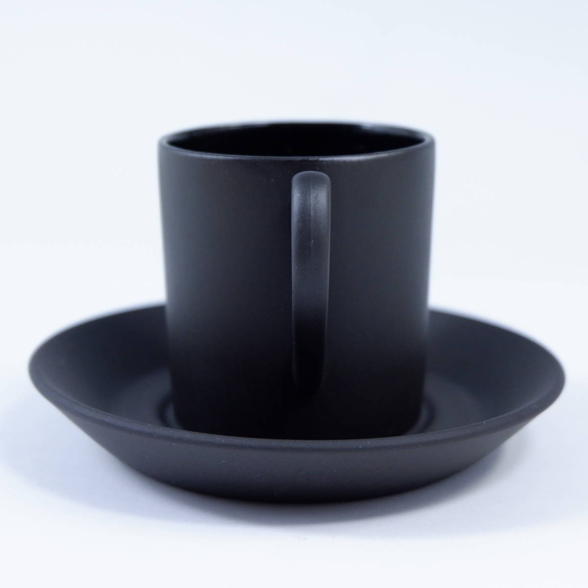 廃盤 ウェッジウッド ブラックバサルト カップ＆ソーサー WEDGWOOD