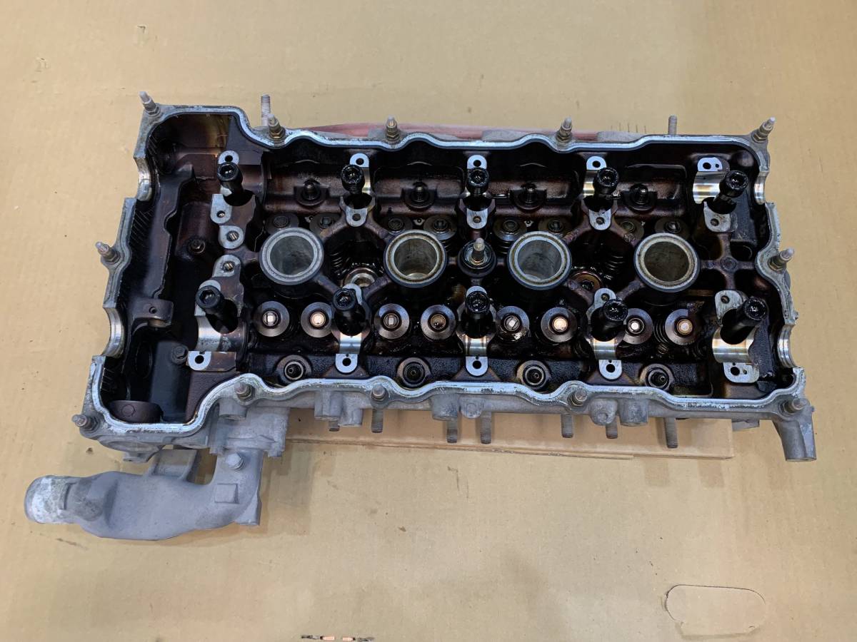 SR20DET 赤ヘッドのシリンダーヘッド（タベットカバー付き）S13、180SX 