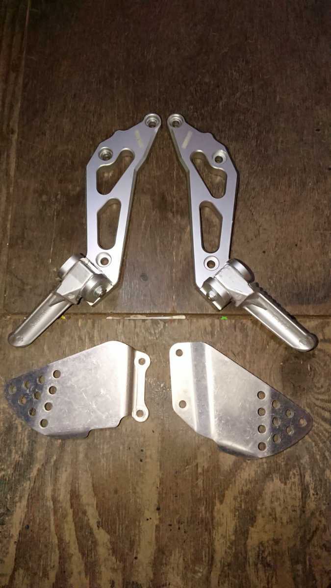 GROM (グロム) JC61 SPYKERバックステップ用 タンデムステップ(ホンダ 