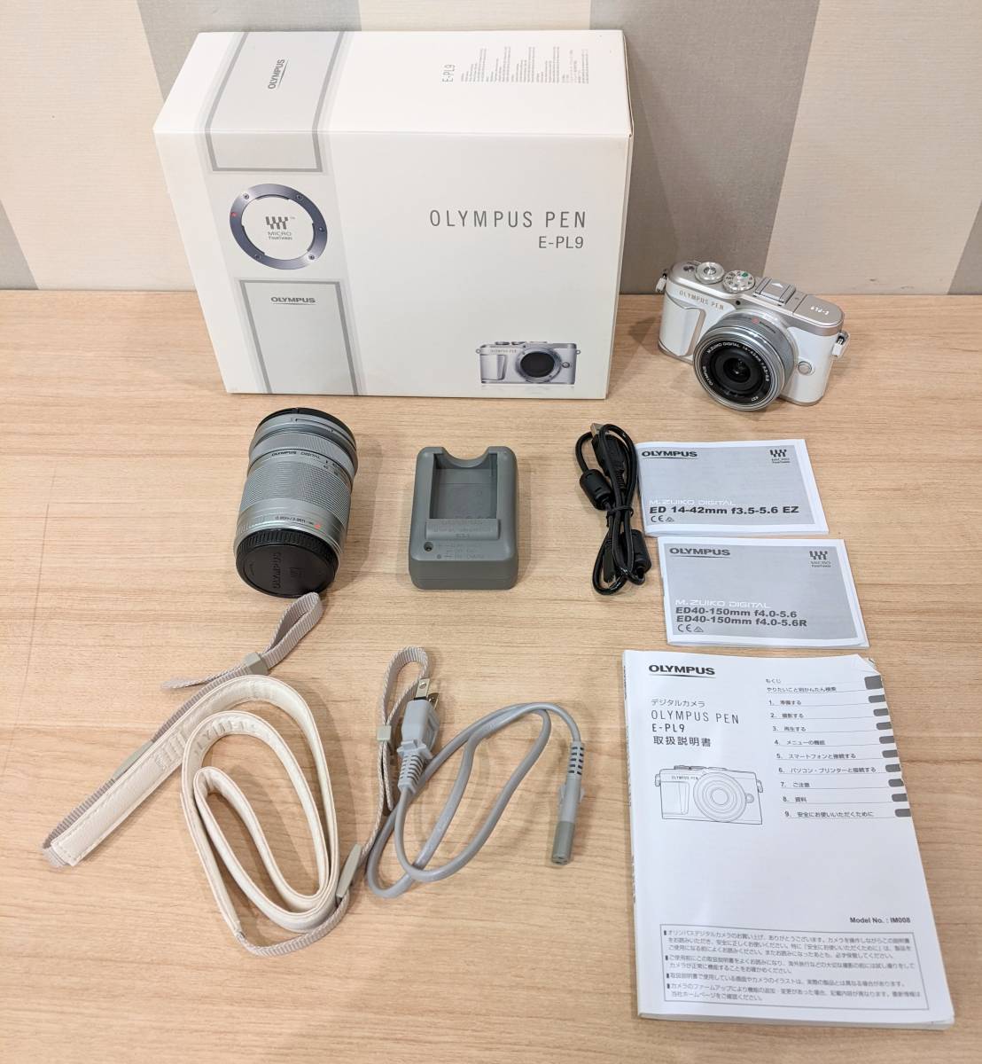 E-PL9 PEN OLYMPUS ☆極美品☆オリンパス EZダブルズーム ☆動作OK