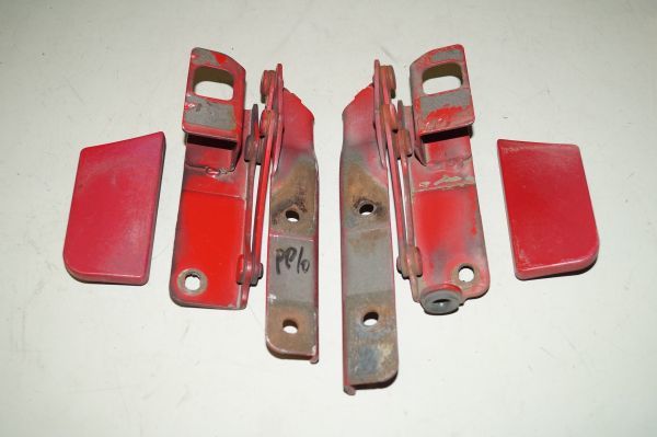 人気定番，お買い得 ホンダビートPP1 リアトランクヒンジカバー左右セット レッド B-49(リア)｜売買されたオークション情報、yahooの商品情報をアーカイブ公開 - オークファン ホンダ用