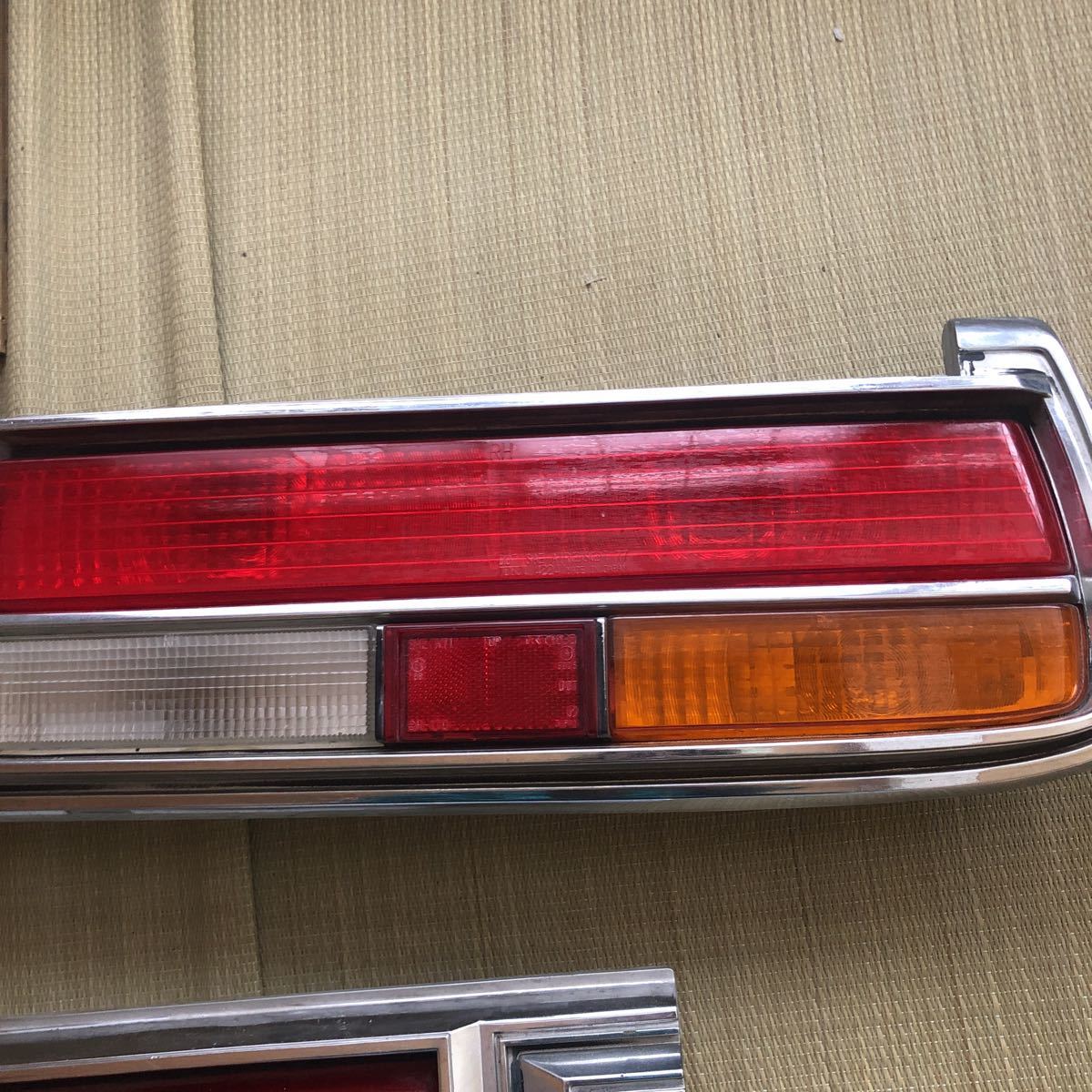 810ブルーバード セダン G6 テールランプセットNISSAN DATSUN 当時物 