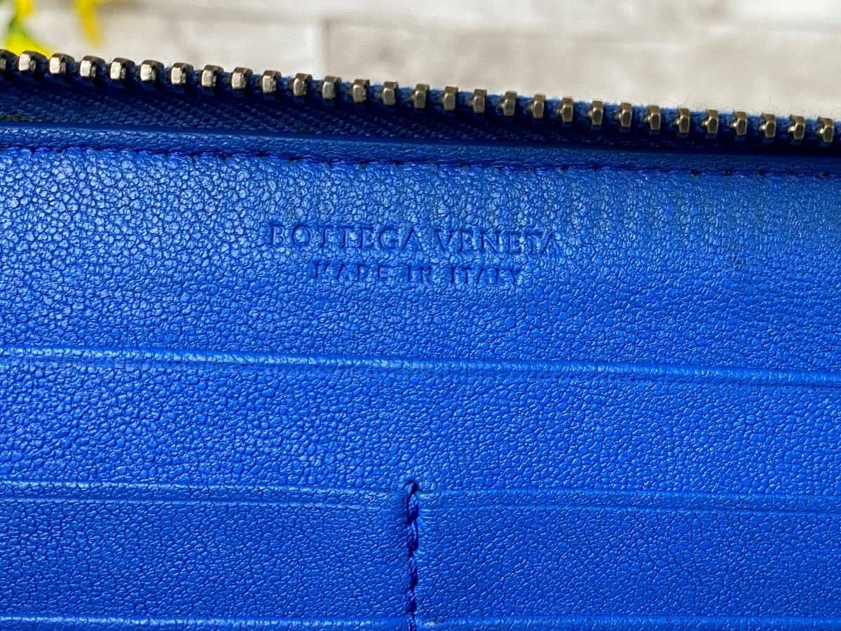 a76 ボッテガ・ヴェネタ 1円☆美品☆ パイソン イントレチャート a76 ボッテガ・ヴェネタ 1円☆美品☆ パイソン イントレチャート