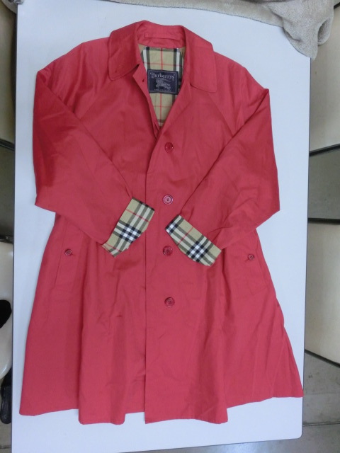 burberrys/バーバリーズ トレンチコート 比翼ボタン 赤 S a476 バーバリーズ Burberrys BURBERRY - a476 S 赤 比翼ボタン トレンチ