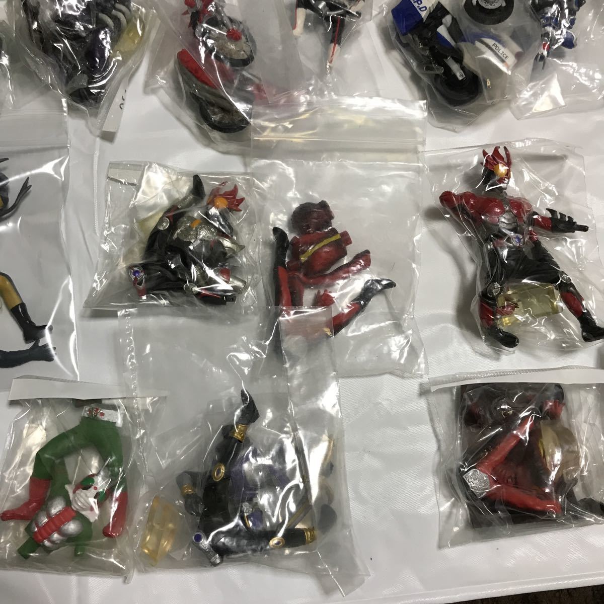② バンダイ HG 仮面ライダー フィギュア バラ まとめて ガチャ 