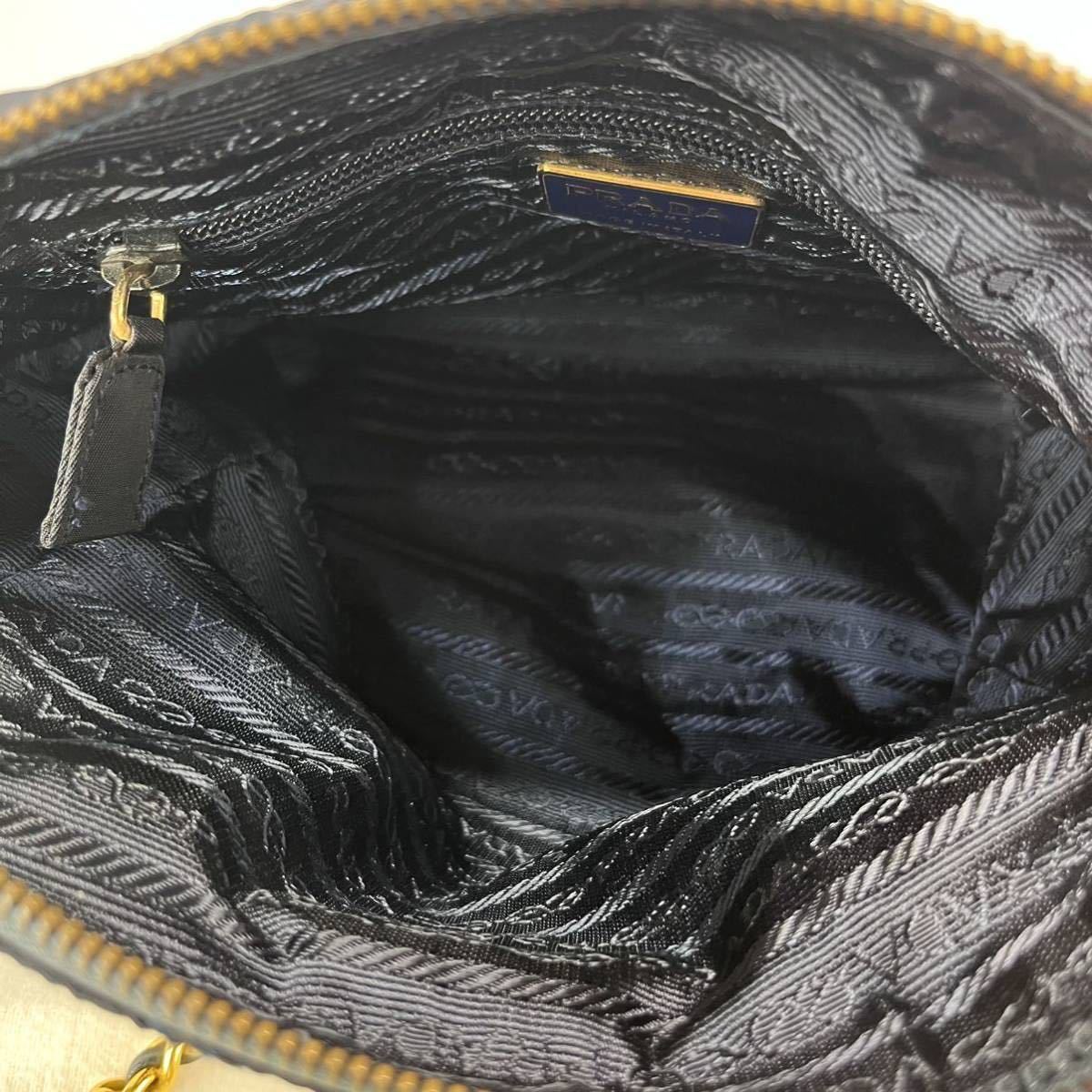 1円 ■美品■ PRADA プラダ ゴールドチェーン キルティング 三角プレート ショルダーバッグ ナイロン バッグ ネイビー a52 プラダ PRADA チェーン ゴールド金具 スエード (プラダ)