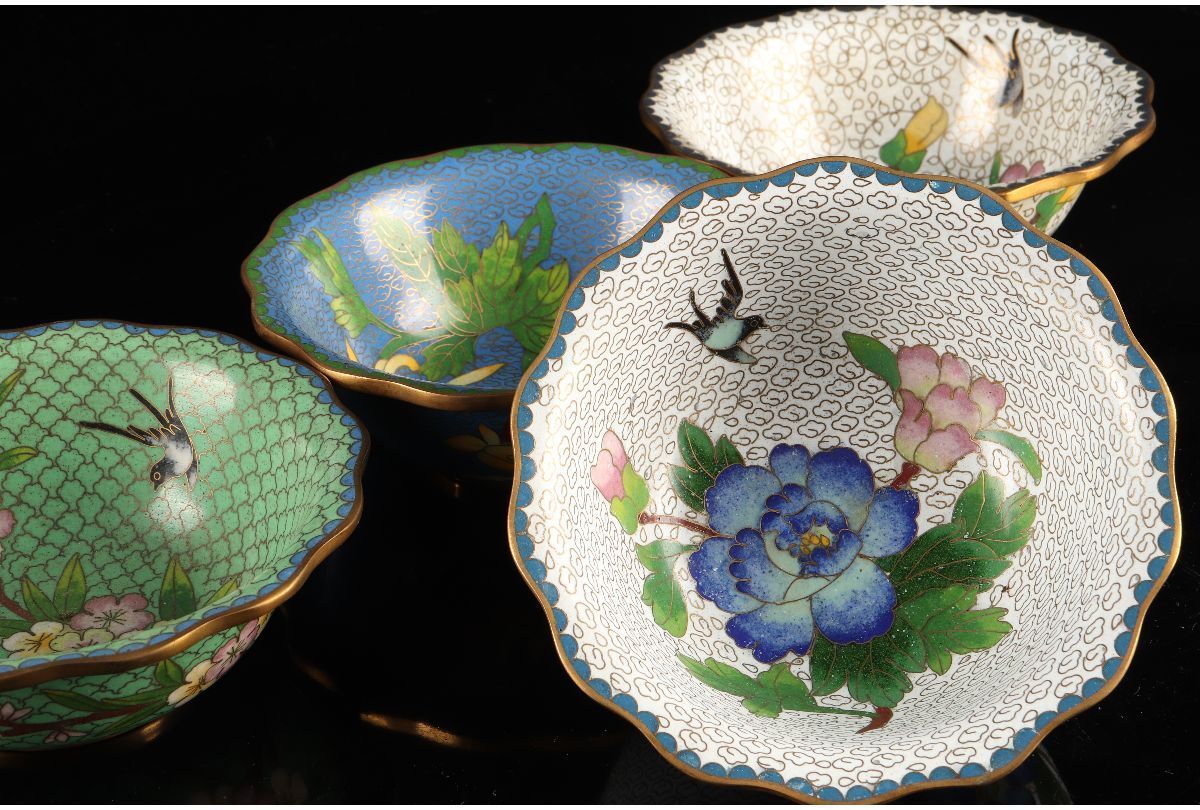  URA 中国美術/七宝花鳥図輪花鉢4客/総重量885g/4-3-235 検 骨董/唐物/七宝焼/小鉢/盛鉢/小皿/飾皿/花瓶(その他)｜売買されたオークション情報、yahooの商品情報をアーカイブ公開 - オークファン その他