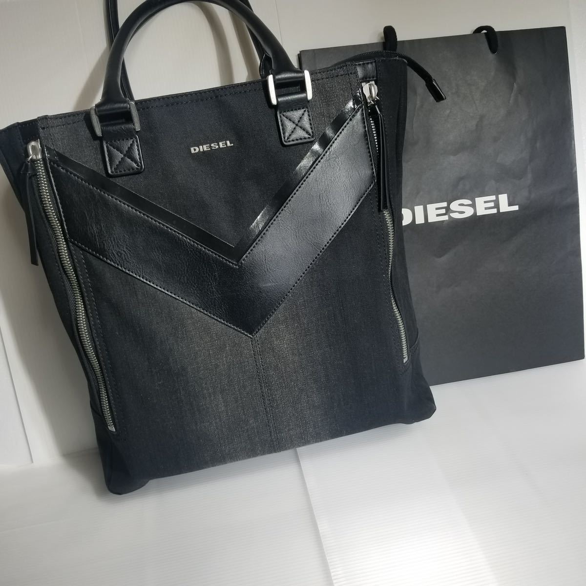 未使用に近い□人気□ブランド□DIESELディーゼル□キャンバス×レザー□