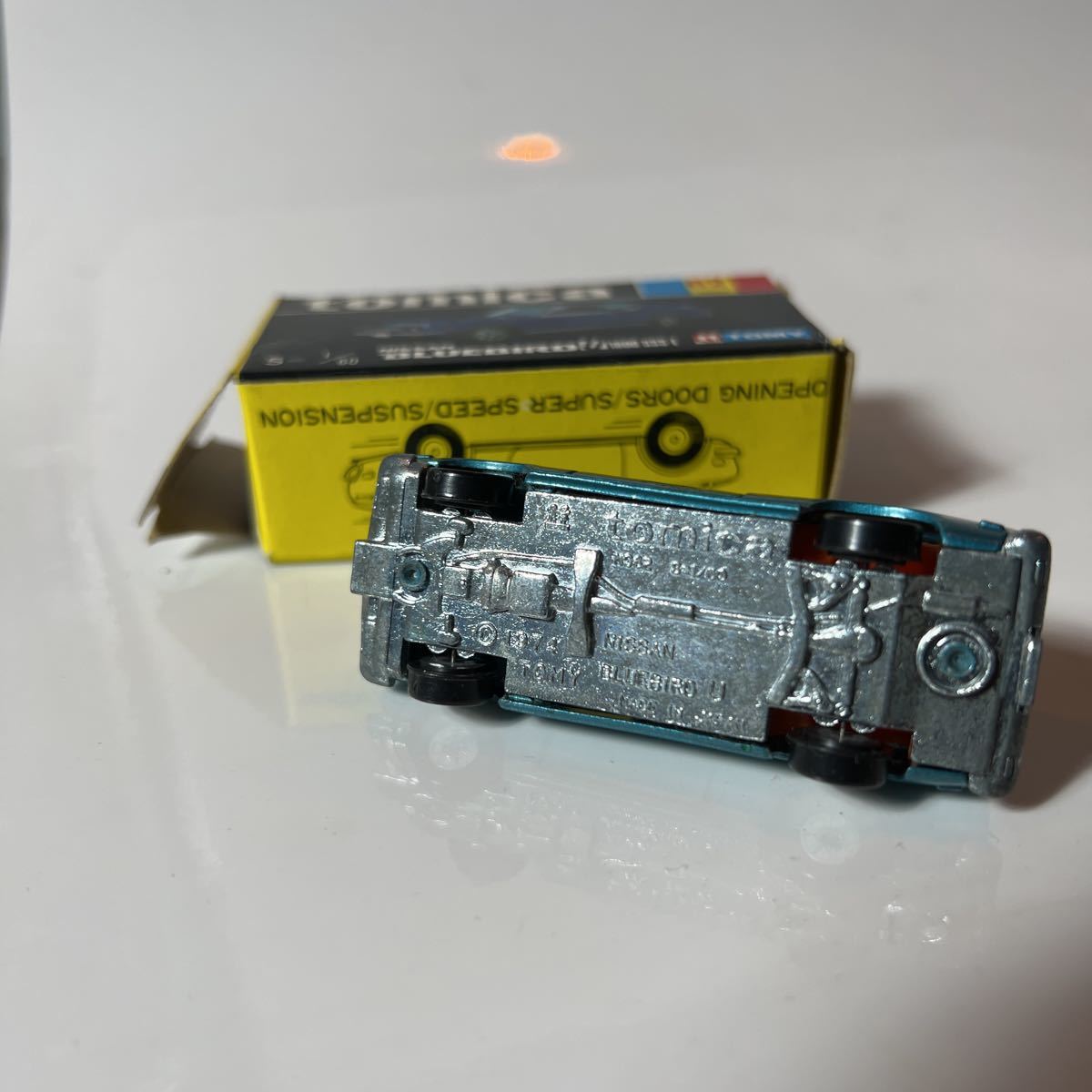 トミカ 黒箱 - Yahoo!オークション SSS-E ブルーバードU 日産 「トミカ黒箱ブルーバード」の落札相場・落札価格 ケンボックス ミニカーショップ ニッサン 0 1 (トミー) TOMY 1Eの