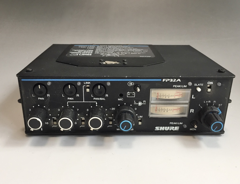 SHURE シュアー FP32A 3ch ポータブルフィールドミキサー プリアンプ