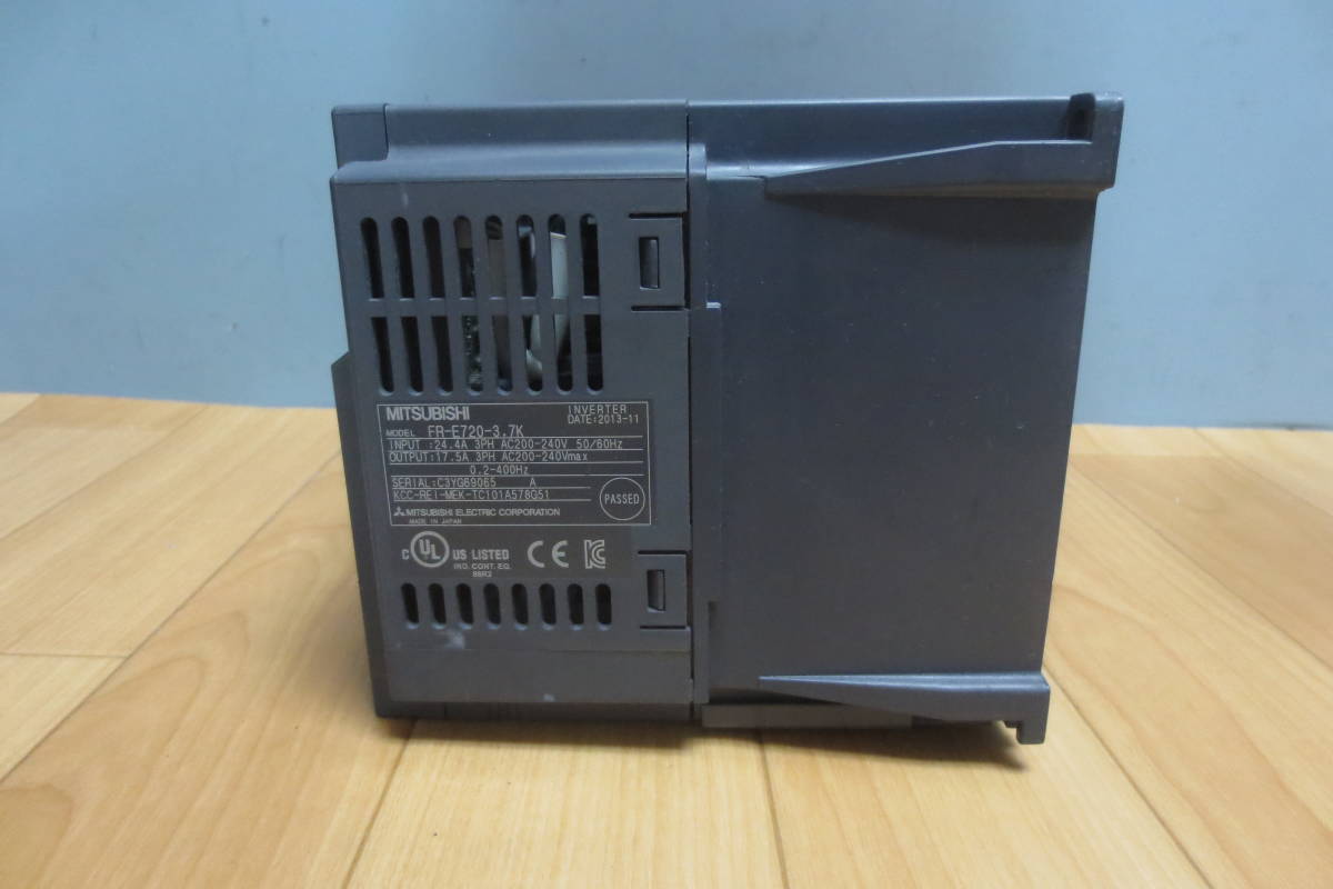 三菱電機 | FREQROL-E700 汎用インバータ PLC FR-E720-3.7K 