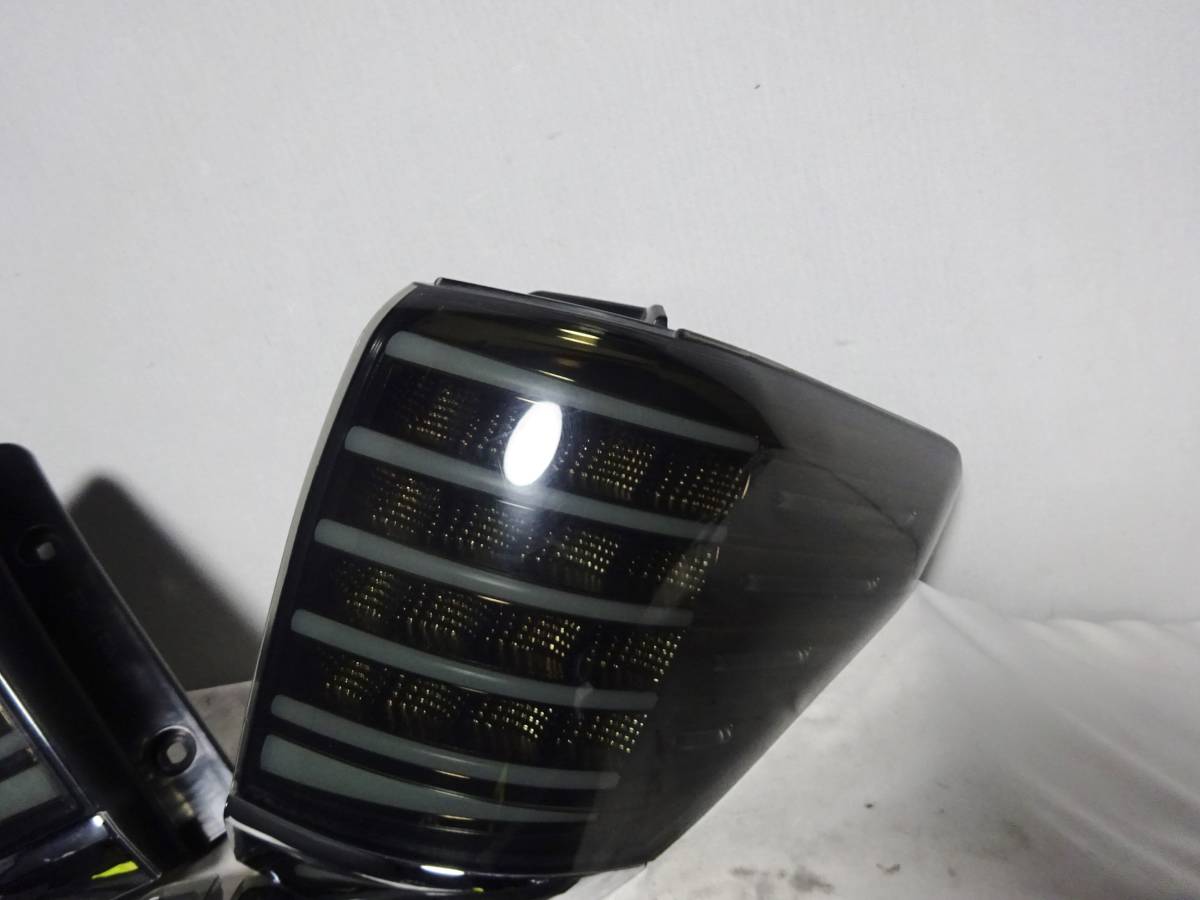 20ヴェルファイア ヴァレンティ LED テールランプ スモーク 廃盤