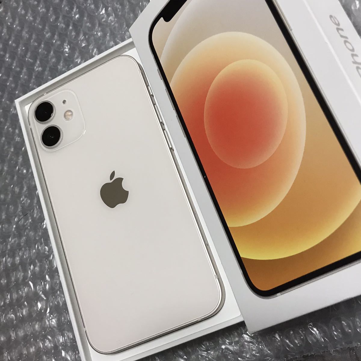 新作，定番人気 Apple アップル iPhone 12 mini 64GB iPhone12mini White ホワイト 箱付き 付属品欠品(iPhone)｜売買されたオークション情報、yahooの商品情報をアーカイブ公開 - オークファン iPhone