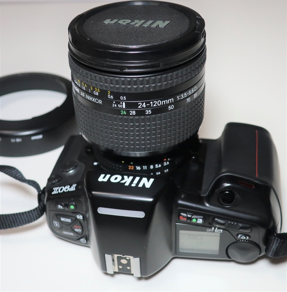 良品 Nikon F90X AF NIKKOR 24-120mm/F3.5-5.6D シャッターOK 乾燥庫保管