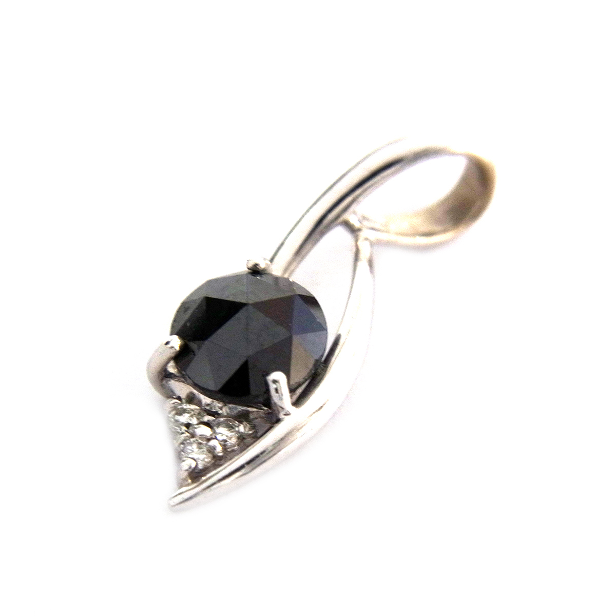 K18WG ブラックダイヤ ネックレス トップ 15.00ct 0.80ct md0.03ct 