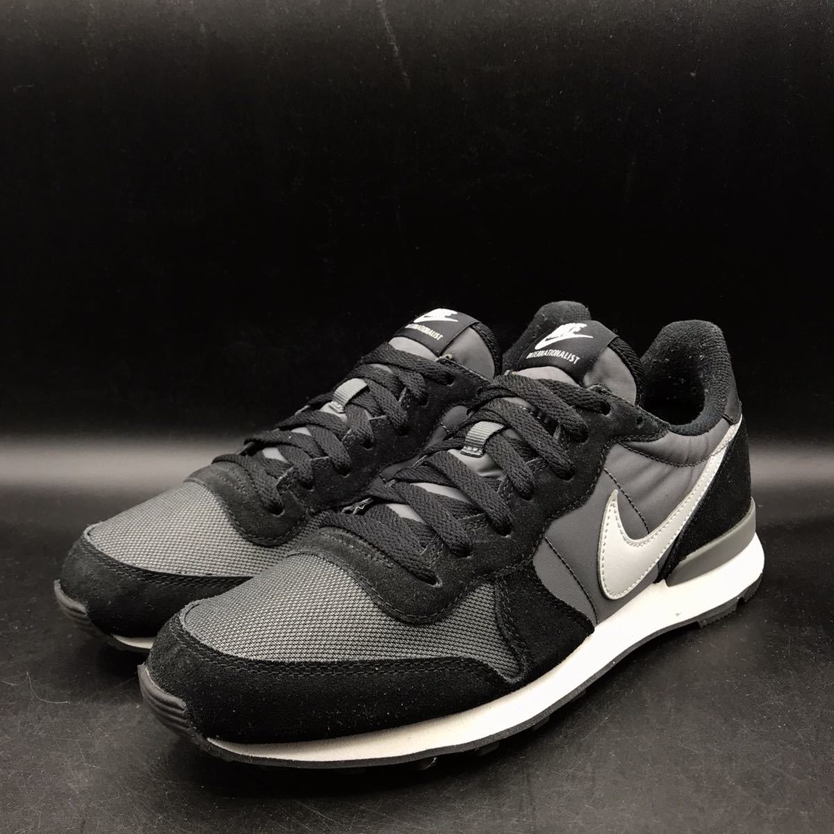 V36 良品 Nike ナイキ Internationalist インターナショナリスト ランニングシューズ スニーカー メンズ Us8 26 0cm ブラック グレー 靴 26 0cm 売買されたオークション情報 Yahooの商品情報をアーカイブ公開 オークファン Aucfan Com