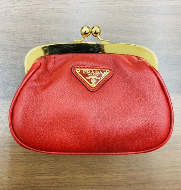 ◇未使用◇プラダ PRADA がま口ポーチ 1M1178 赤 レッド ゴールド金具 