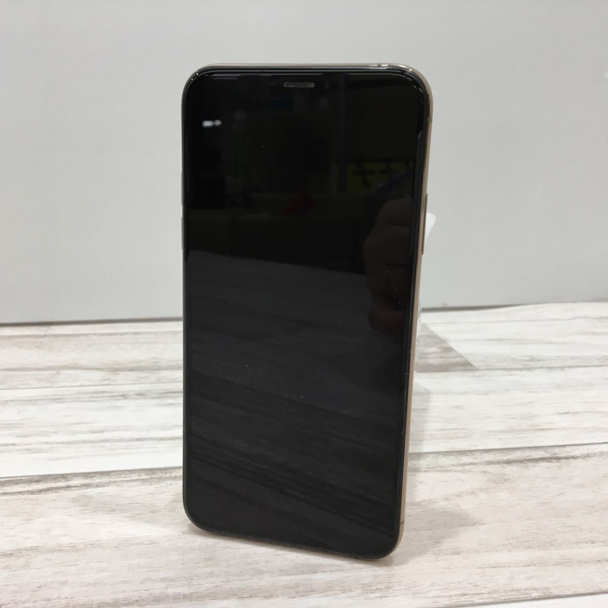 64GB Apple iPhone apple SpaceGray新品／au SIMロック 送料198円 au Apple iPhone8 64GB ゴールド A1906 MQ7A2J/A[L3556]