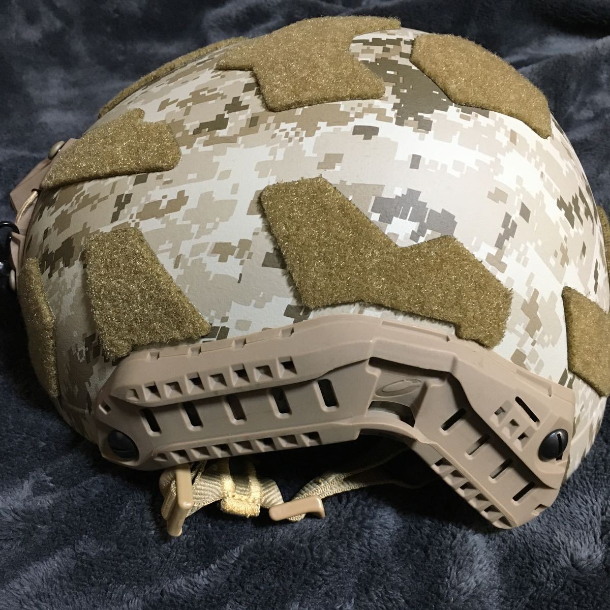 FMA Ops-Coreタイプ FAST SF ハイカット ヘルメット AOR1 L/XL(59